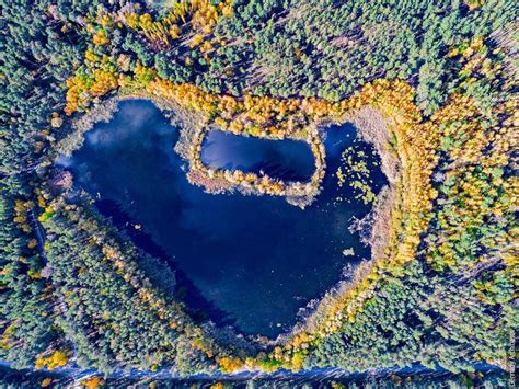Озеро в виде сердца